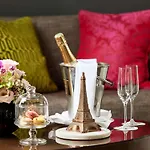 Sofitel Le Faubourg 5*