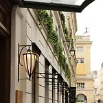 Sofitel Le Faubourg 5*
