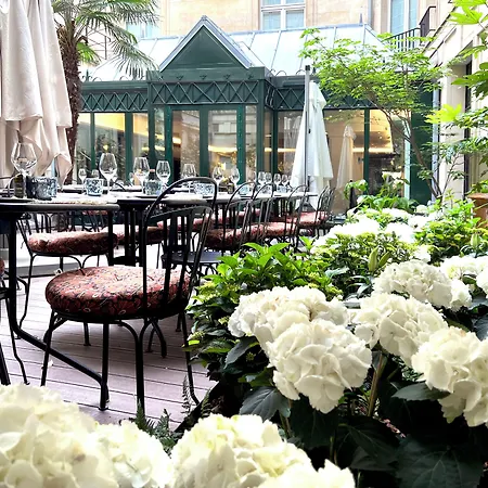 ホテル ソフィテル ル フォブール