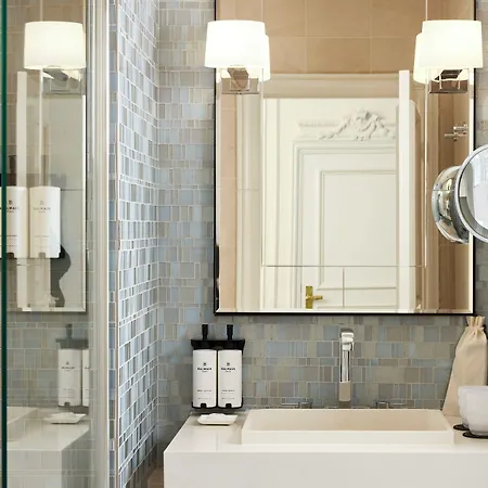 Hotell Sofitel Le Faubourg 5*