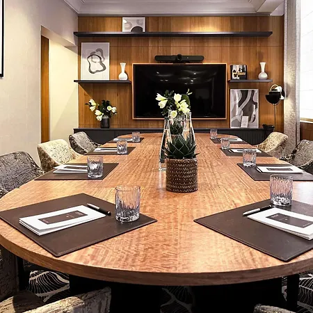 Hotel Sofitel Le Faubourg 5*