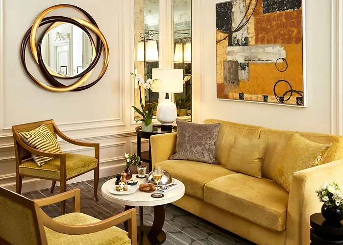 Sofitel Le Faubourg מלון 5*